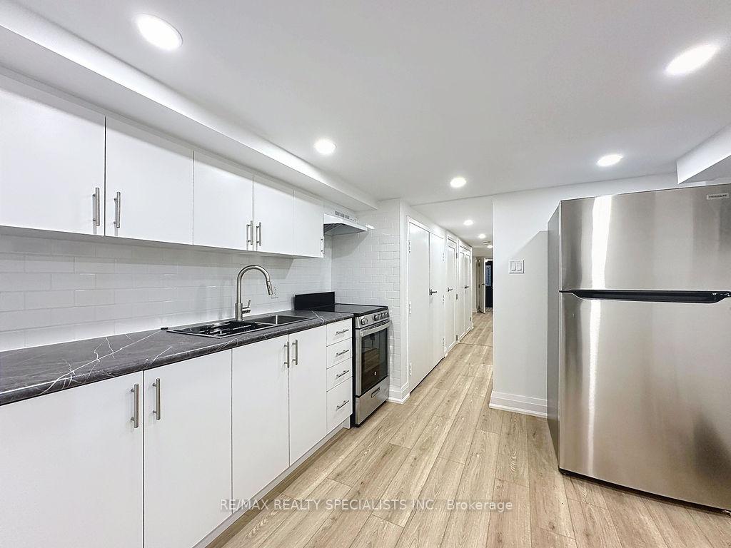 Photo 26 of 252 Earlscourt Avenue, Toronto, Caledonia-Fairbank — HOMEH