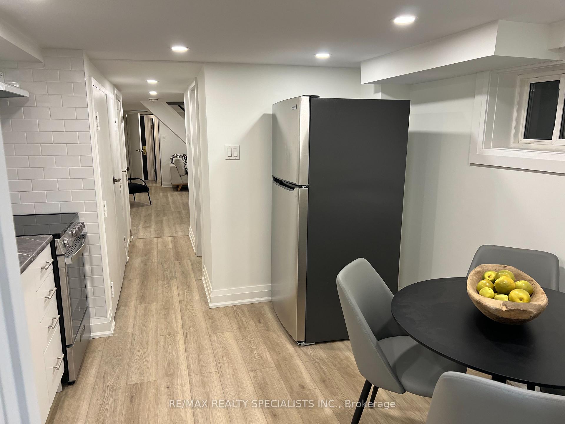 Photo 30 of 252 Earlscourt Avenue, Toronto, Caledonia-Fairbank — HOMEH