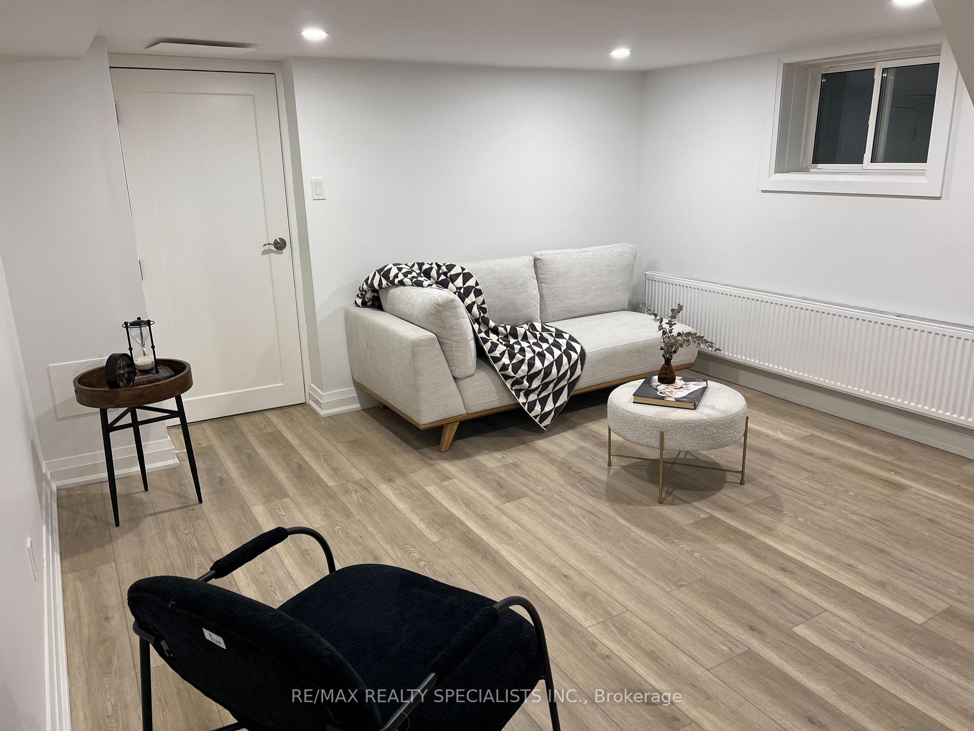Photo 35 of 252 Earlscourt Avenue, Toronto, Caledonia-Fairbank — HOMEH