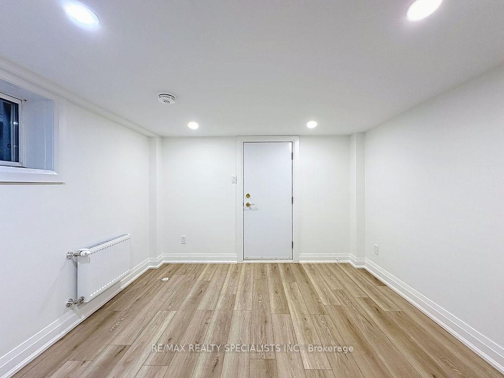 Photo 37 of 252 Earlscourt Avenue, Toronto, Caledonia-Fairbank — HOMEH