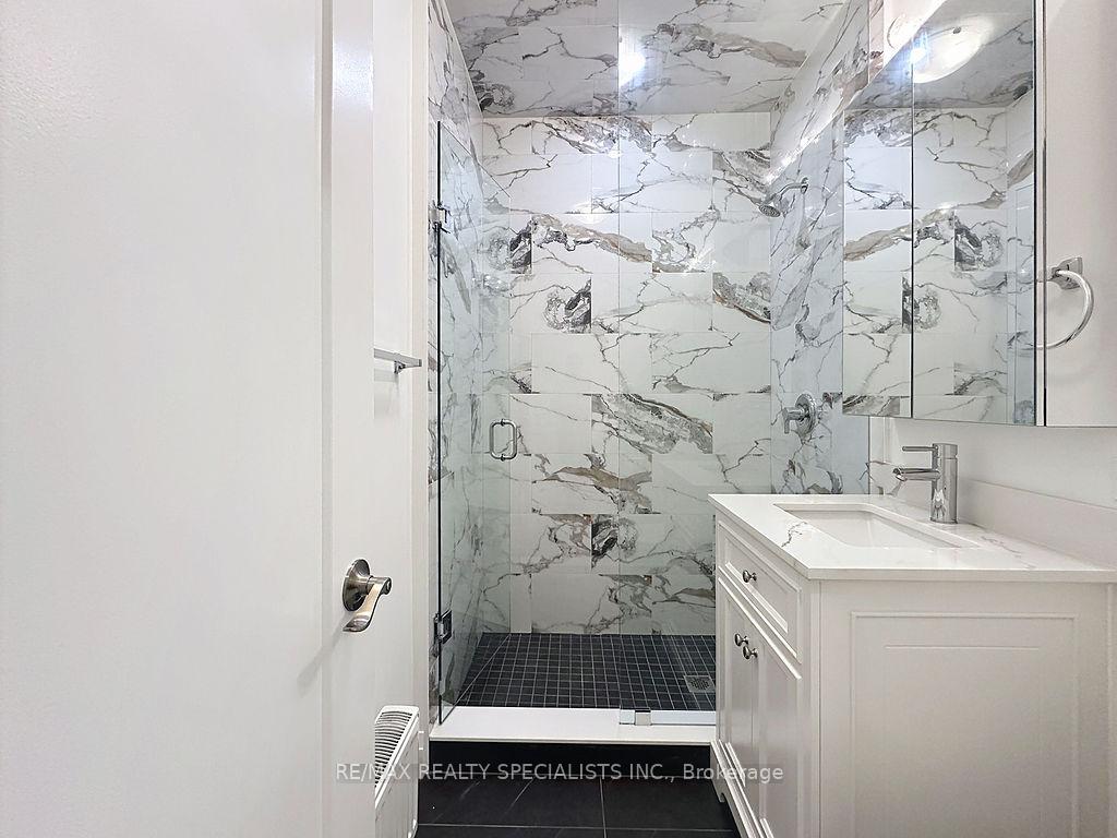 Photo 38 of 252 Earlscourt Avenue, Toronto, Caledonia-Fairbank — HOMEH