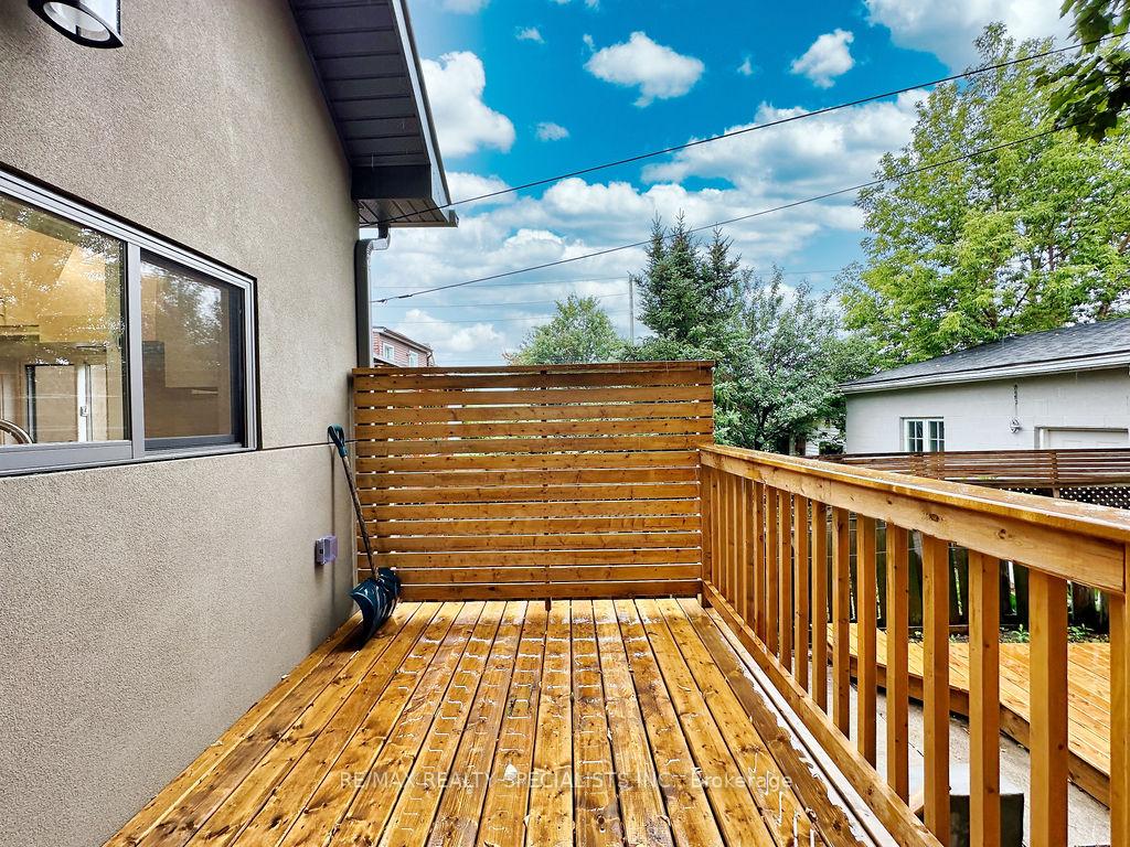 Photo 45 of 252 Earlscourt Avenue, Toronto, Caledonia-Fairbank — HOMEH