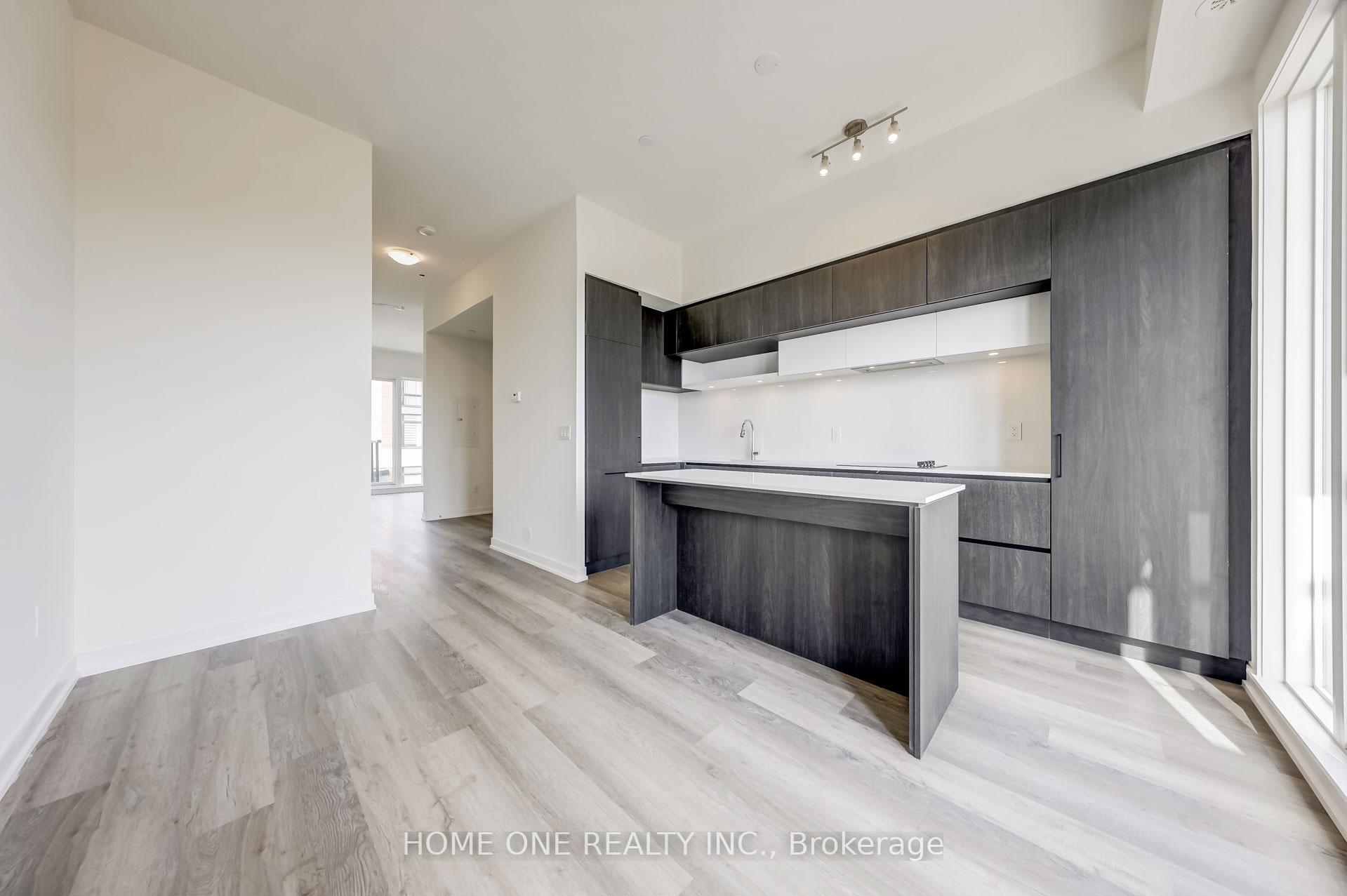 Photo 6 of Unit 503, 9 Steckeley House Lane, Richmond Hill, Rural Richmond Hill — HOMEH