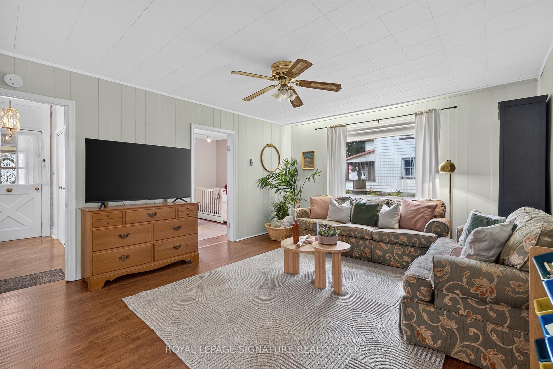 Photo 14 of 214 Edward Street, North Huron, Wingham — HOMEH