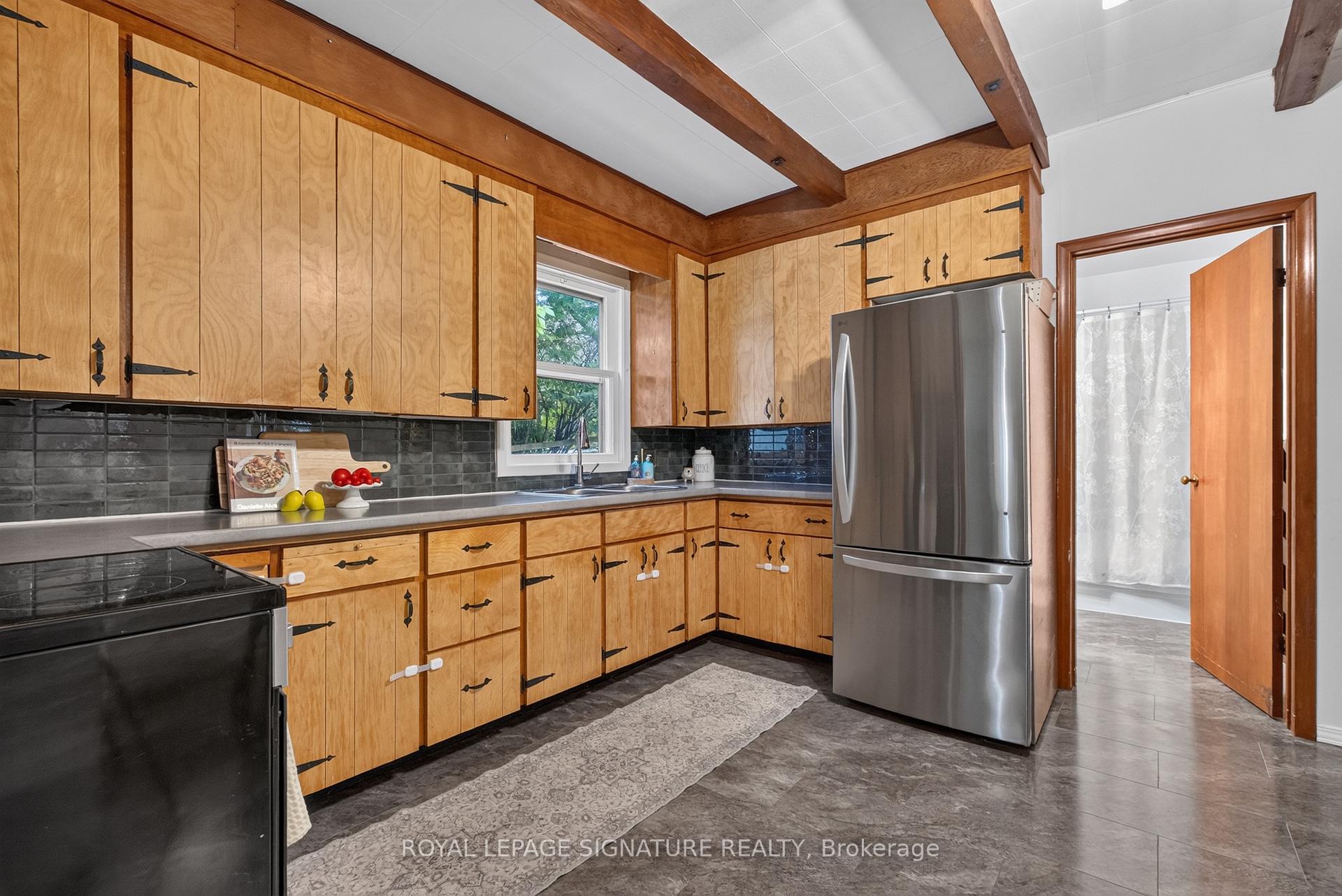 Photo 8 of 214 Edward Street, North Huron, Wingham — HOMEH
