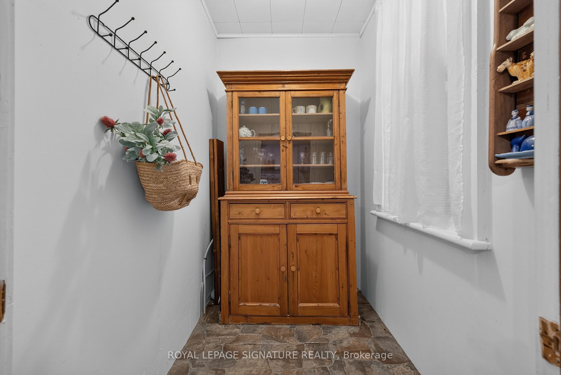 Photo 18 of 214 Edward Street, North Huron, Wingham — HOMEH