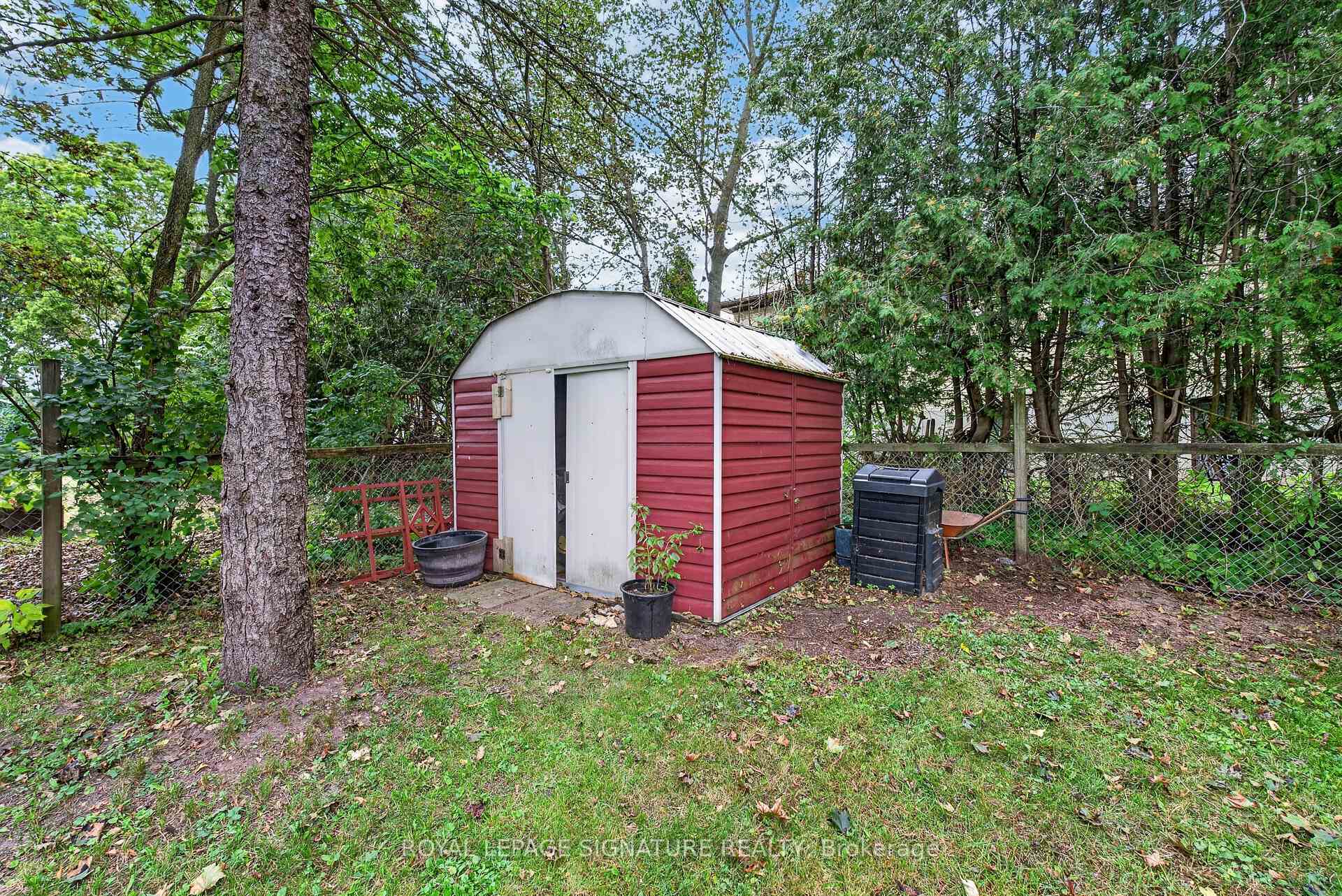 Photo 30 of 214 Edward Street, North Huron, Wingham — HOMEH