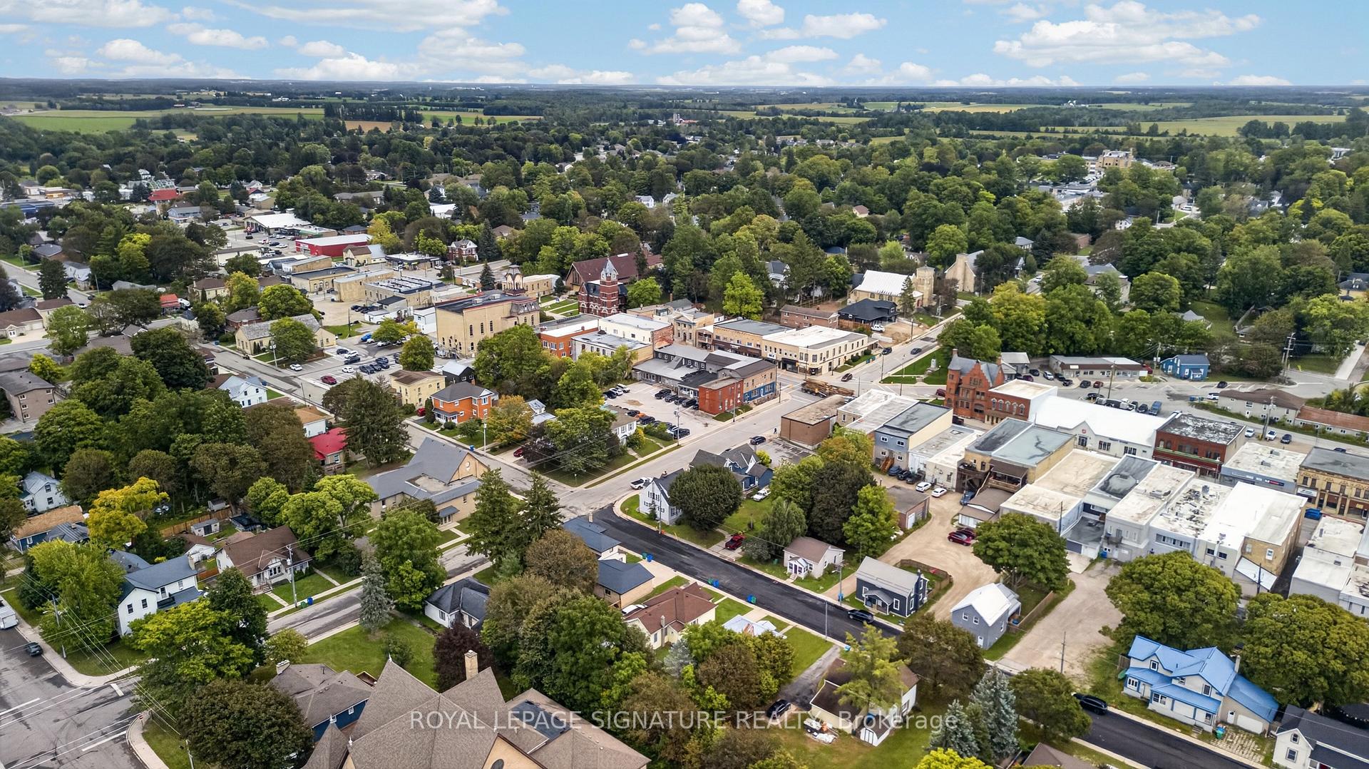 Photo 39 of 214 Edward Street, North Huron, Wingham — HOMEH