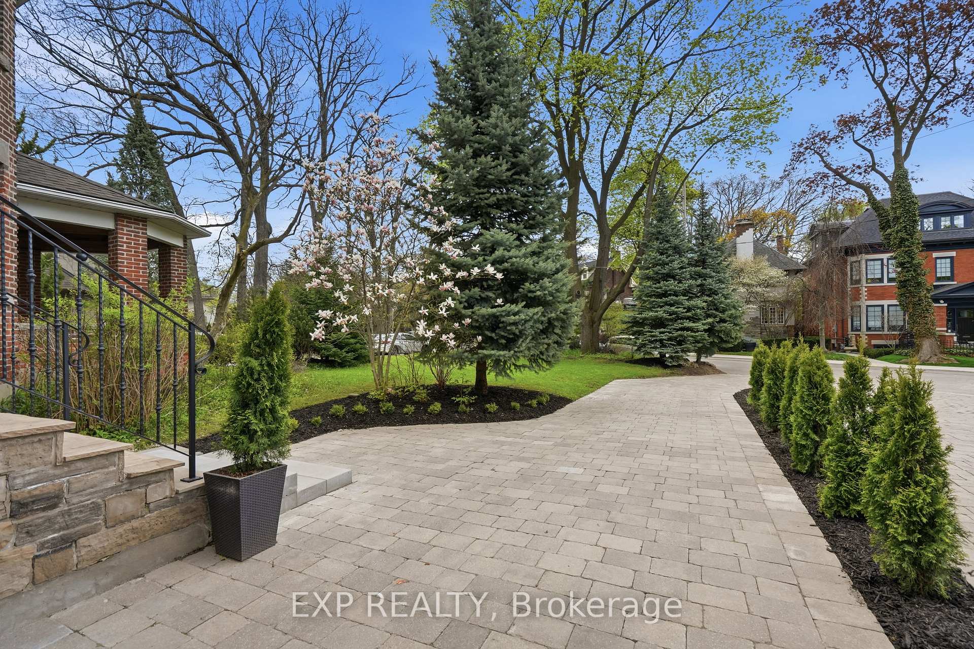 Photo 3 of 177A Lyndhurst Avenue, Toronto, Casa Loma — HOMEH