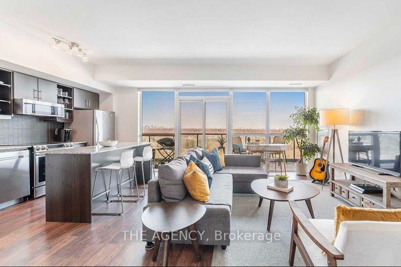 Photo 6 of Unit 1504, 35 Brian Peck Crescent, Toronto, Thorncliffe Park — HOMEH