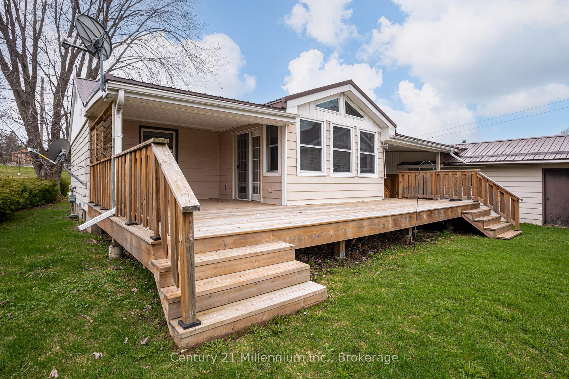 Photo 6 of 371 Hunter Street, South Bruce Peninsula — HOMEH