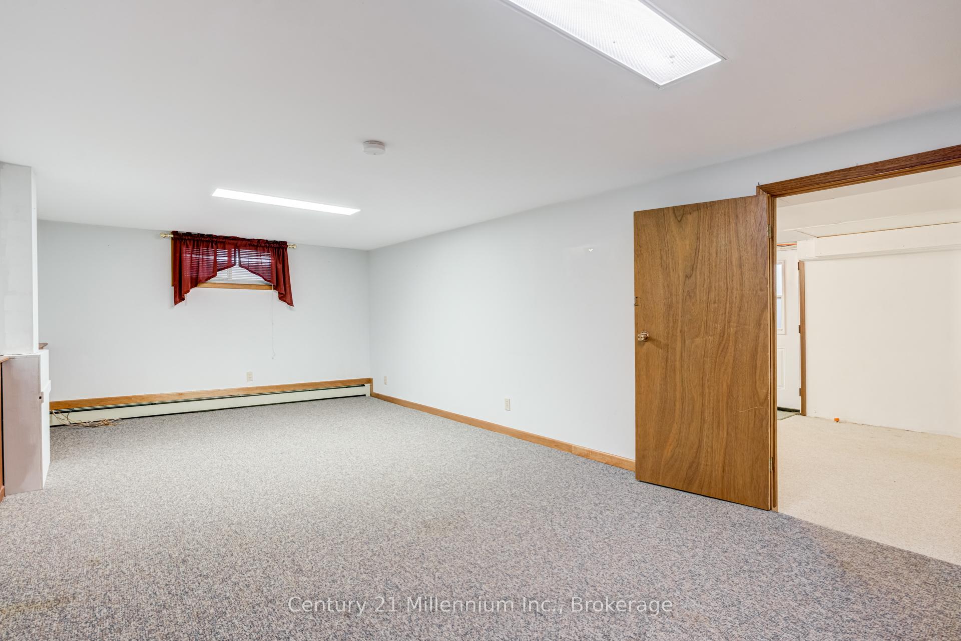 Photo 37 of 371 Hunter Street, South Bruce Peninsula — HOMEH