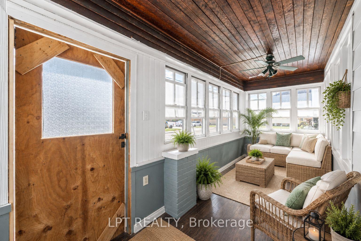 Photo 2 of 125 Curtis Street, St. Thomas — HOMEH