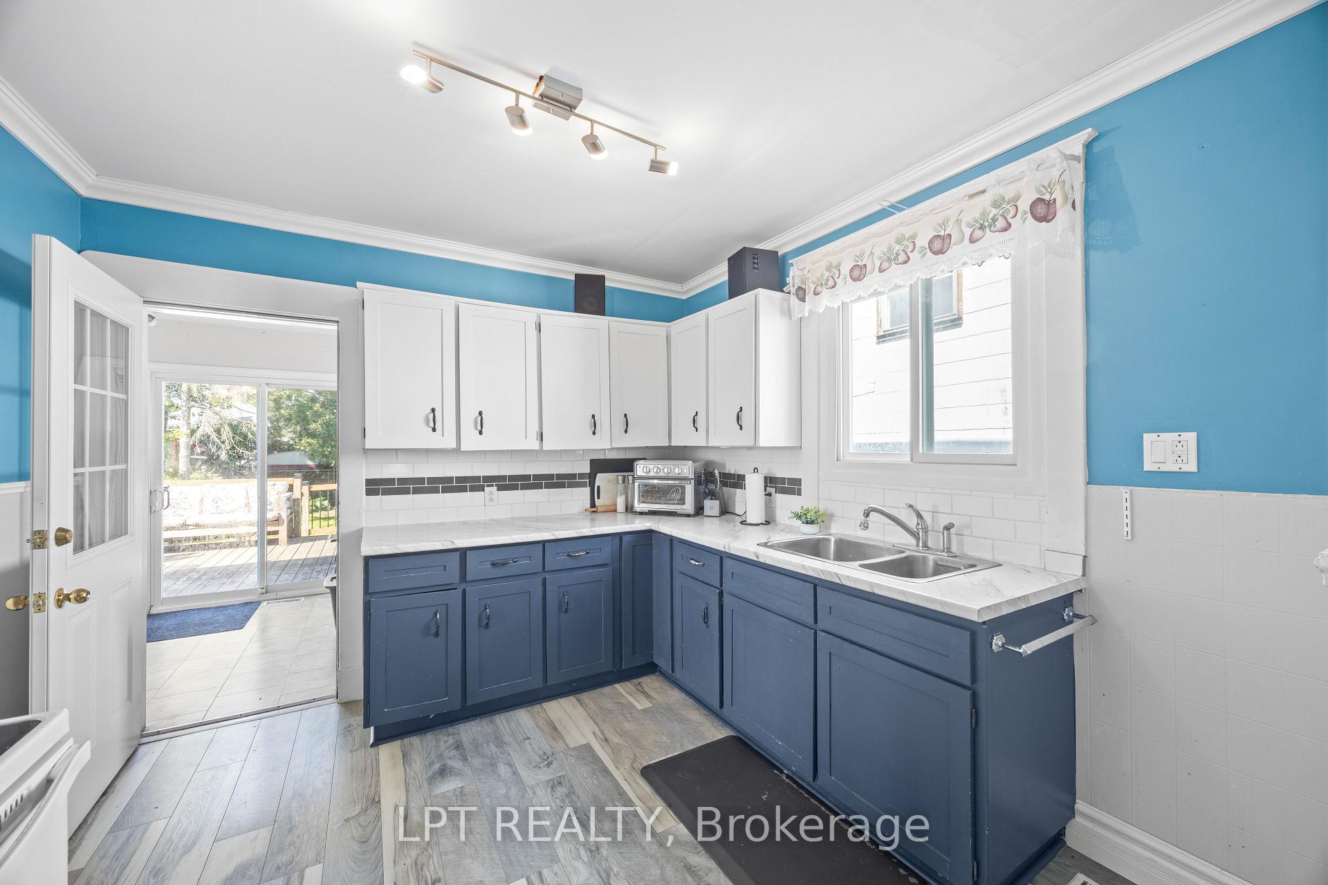 Photo 13 of 125 Curtis Street, St. Thomas — HOMEH