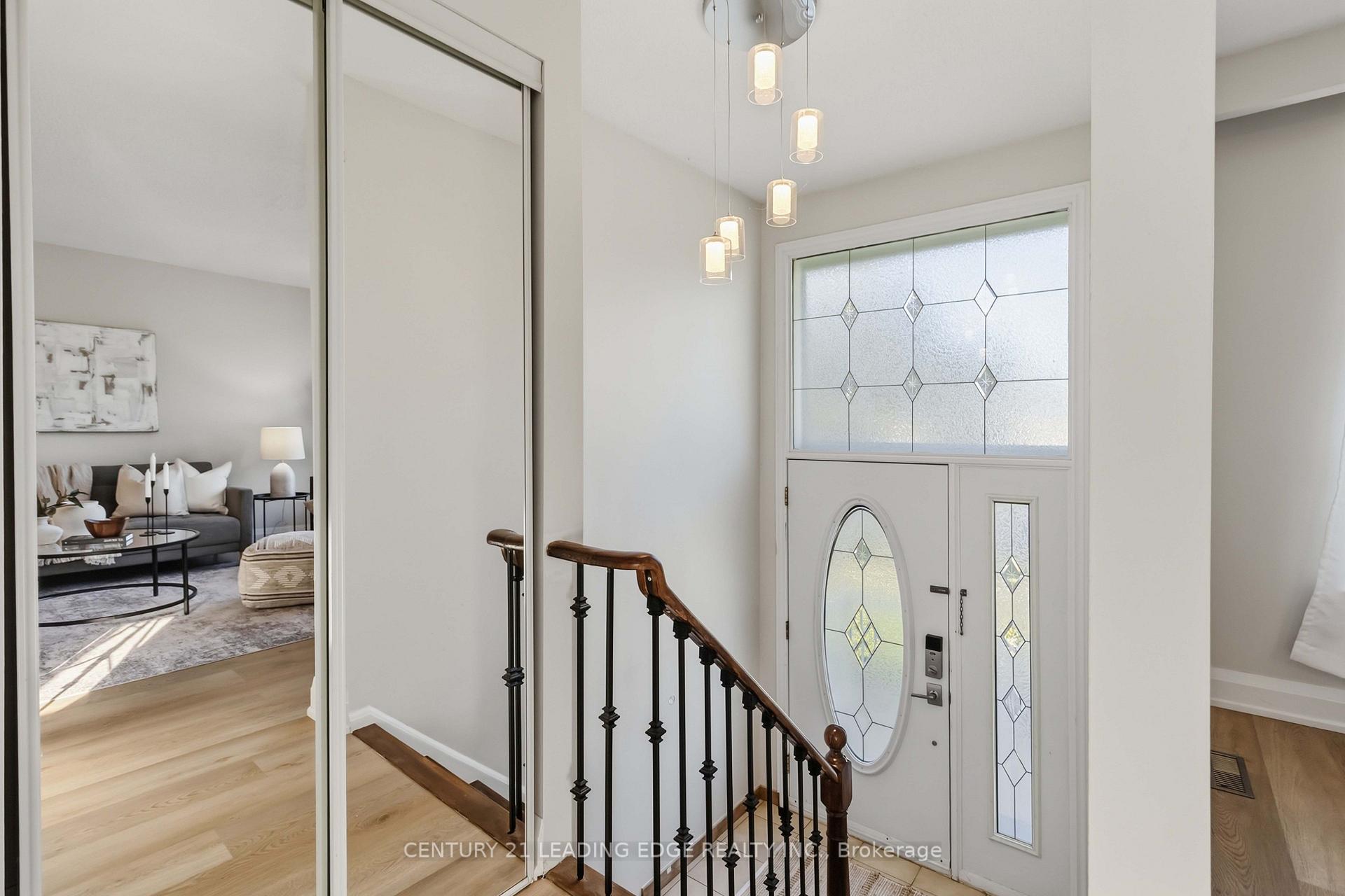 Photo 7 of 156 Landsdown Crescent, Markham, Wismer — HOMEH