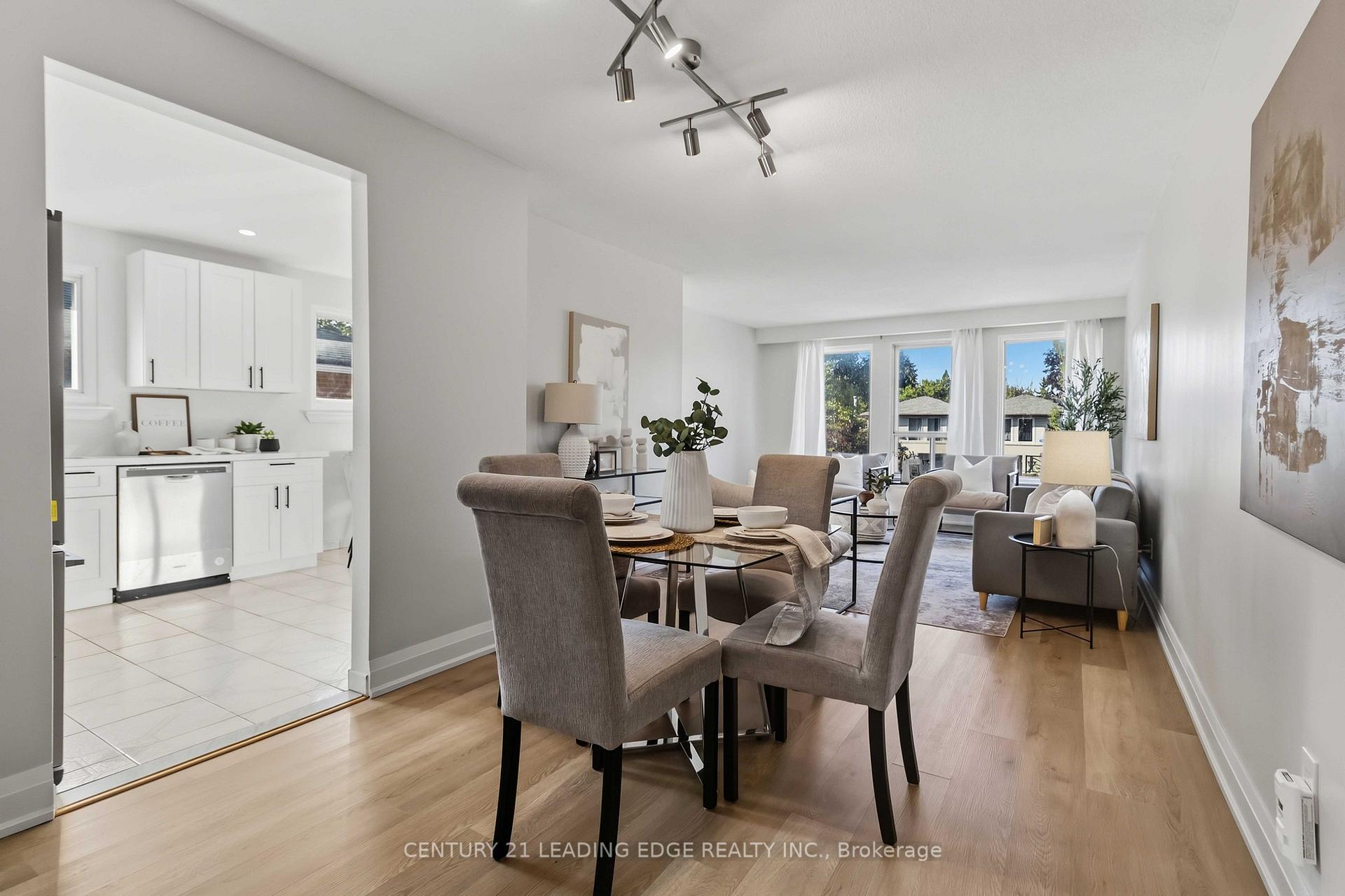 Photo 15 of 156 Landsdown Crescent, Markham, Wismer — HOMEH
