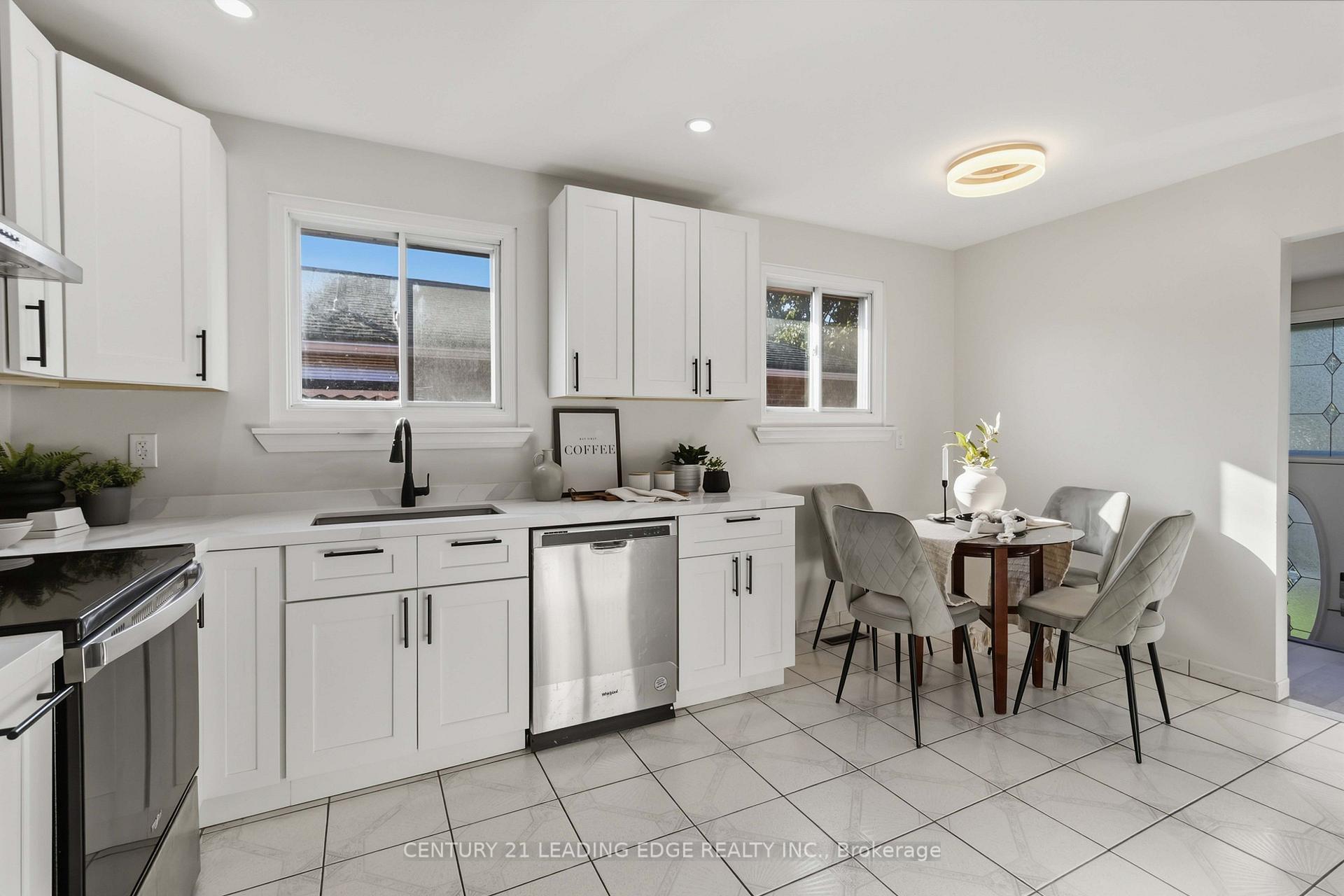 Photo 18 of 156 Landsdown Crescent, Markham, Wismer — HOMEH