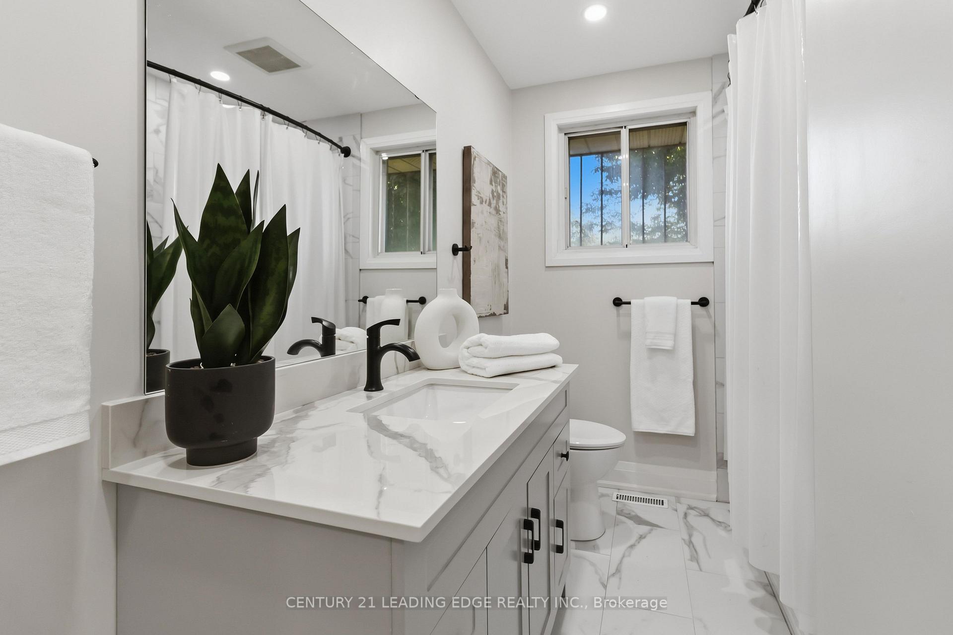Photo 31 of 156 Landsdown Crescent, Markham, Wismer — HOMEH