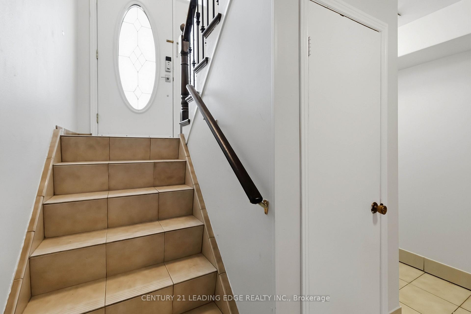 Photo 35 of 156 Landsdown Crescent, Markham, Wismer — HOMEH
