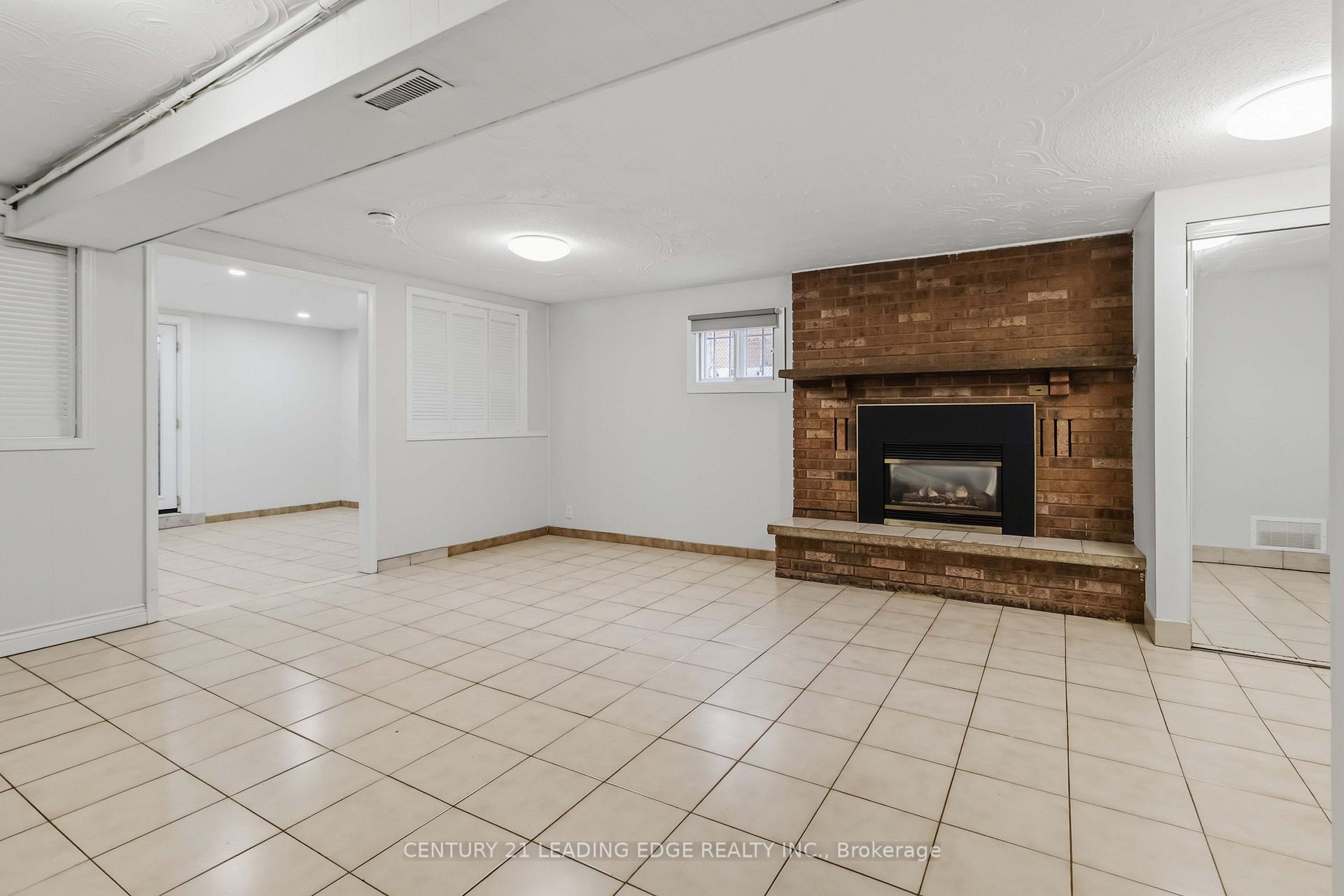 Photo 38 of 156 Landsdown Crescent, Markham, Wismer — HOMEH