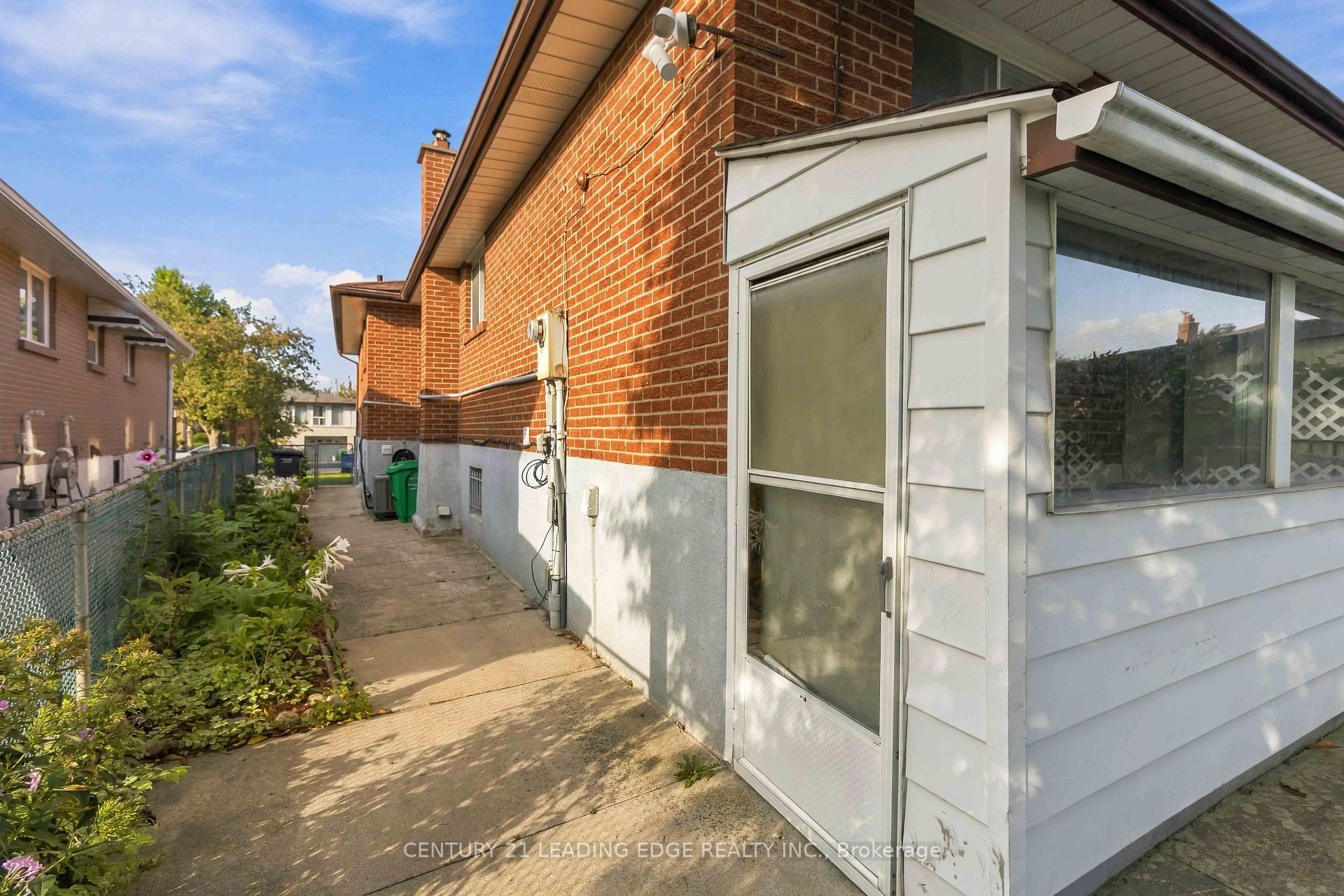 Photo 49 of 156 Landsdown Crescent, Markham, Wismer — HOMEH