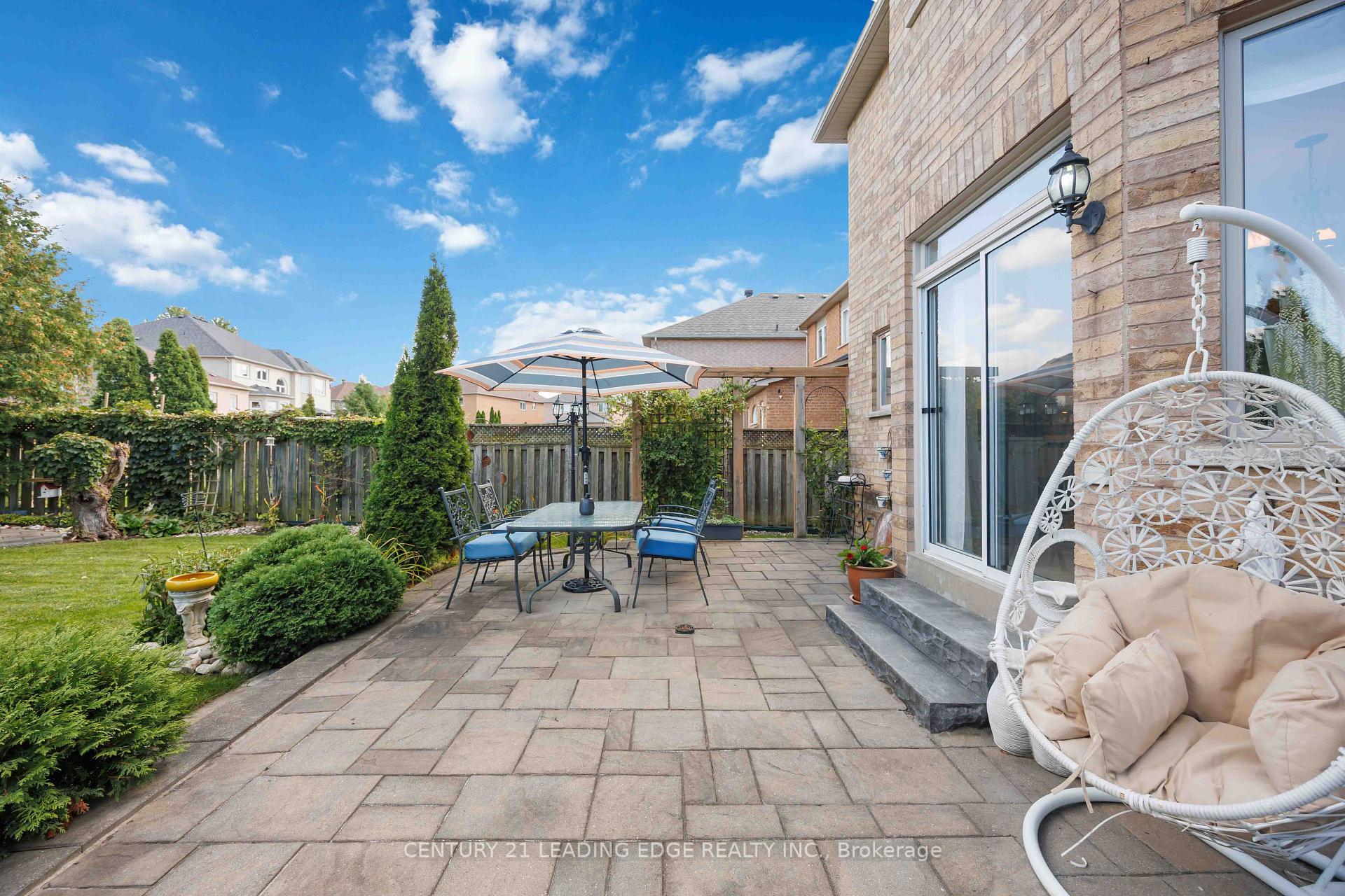 Photo 52 of 156 Landsdown Crescent, Markham, Wismer — HOMEH