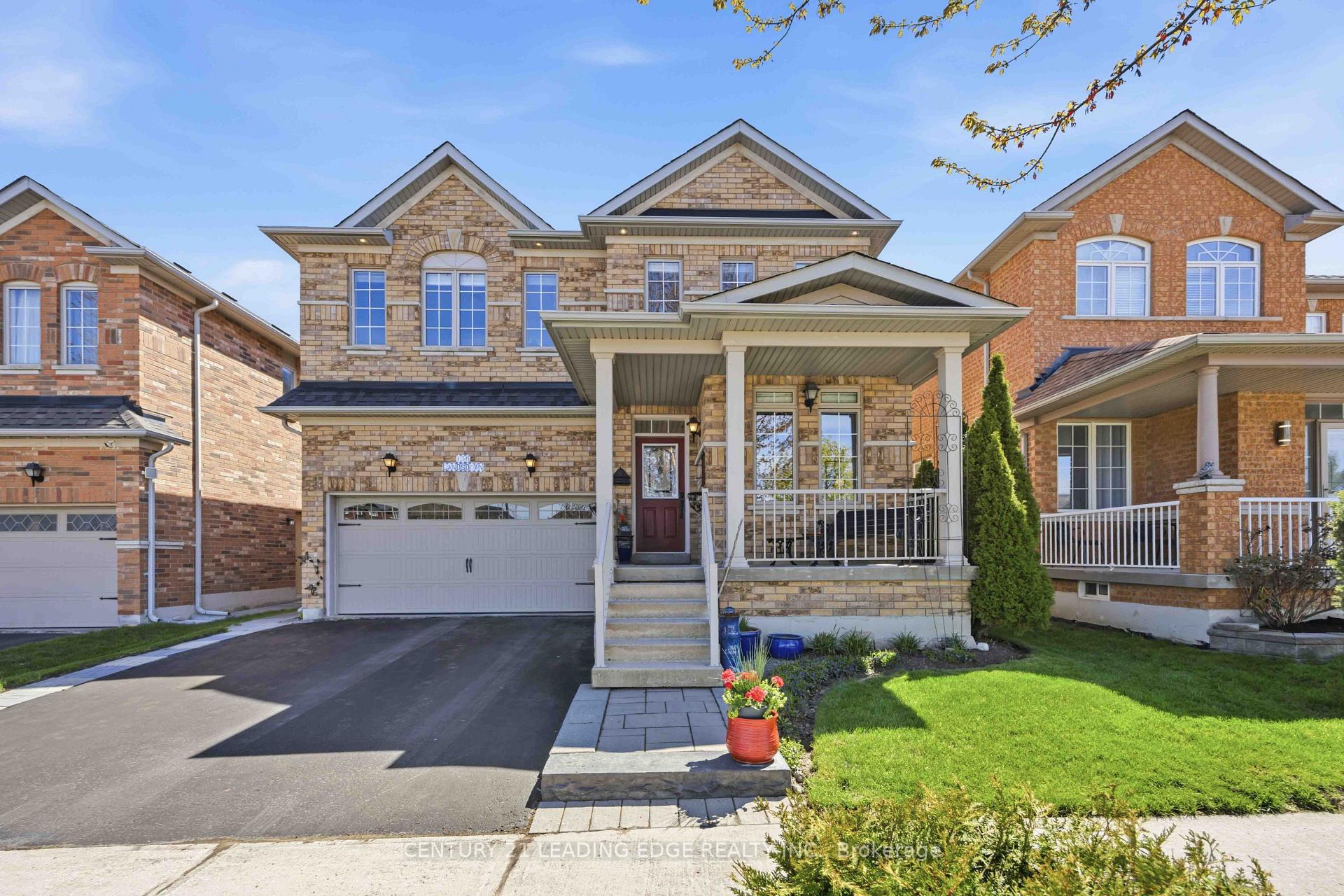 Photo 2 of 156 Landsdown Crescent, Markham, Wismer — HOMEH
