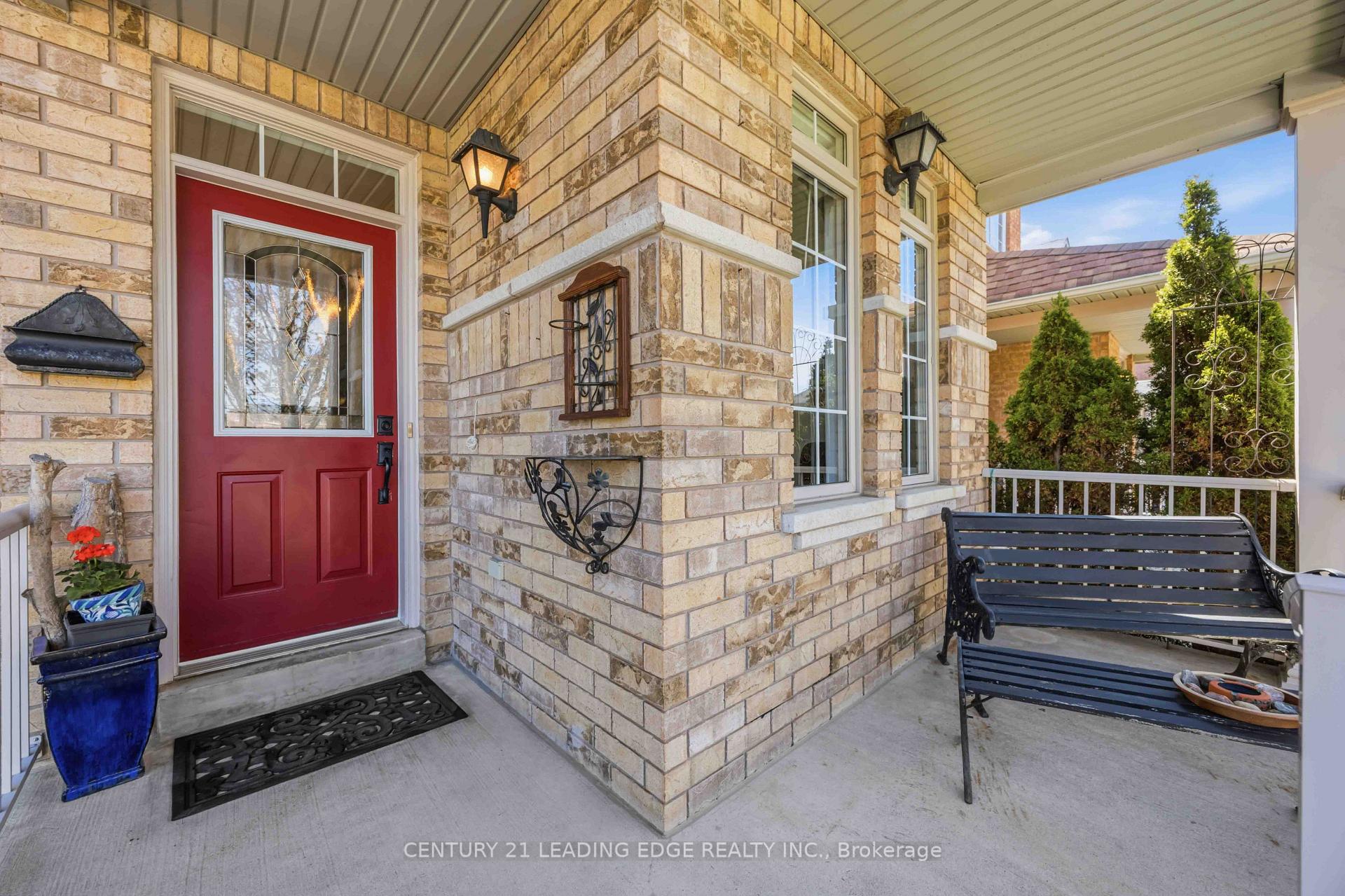 Photo 4 of 156 Landsdown Crescent, Markham, Wismer — HOMEH