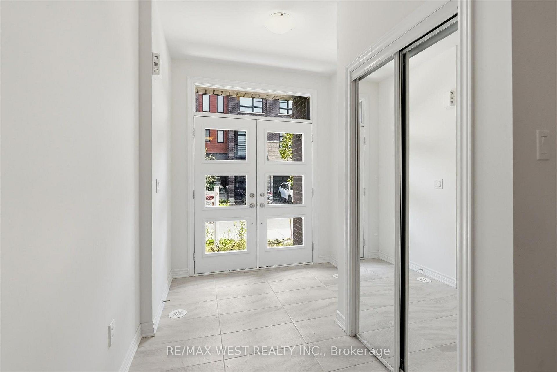 Photo 4 of 42 Quilico Road, Vaughan, Elder Mills — HOMEH