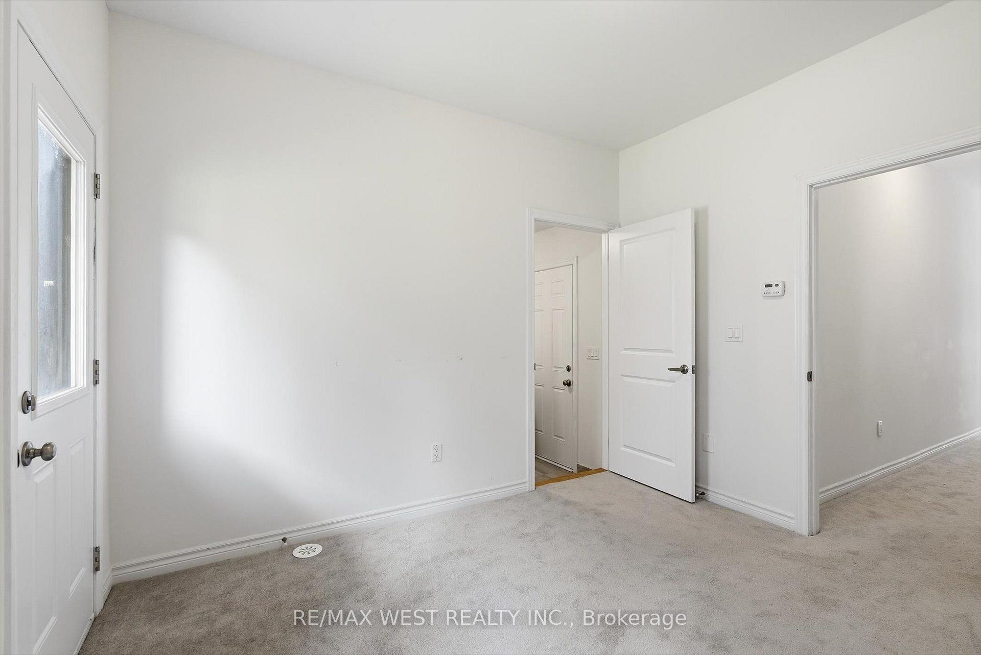 Photo 6 of 42 Quilico Road, Vaughan, Elder Mills — HOMEH