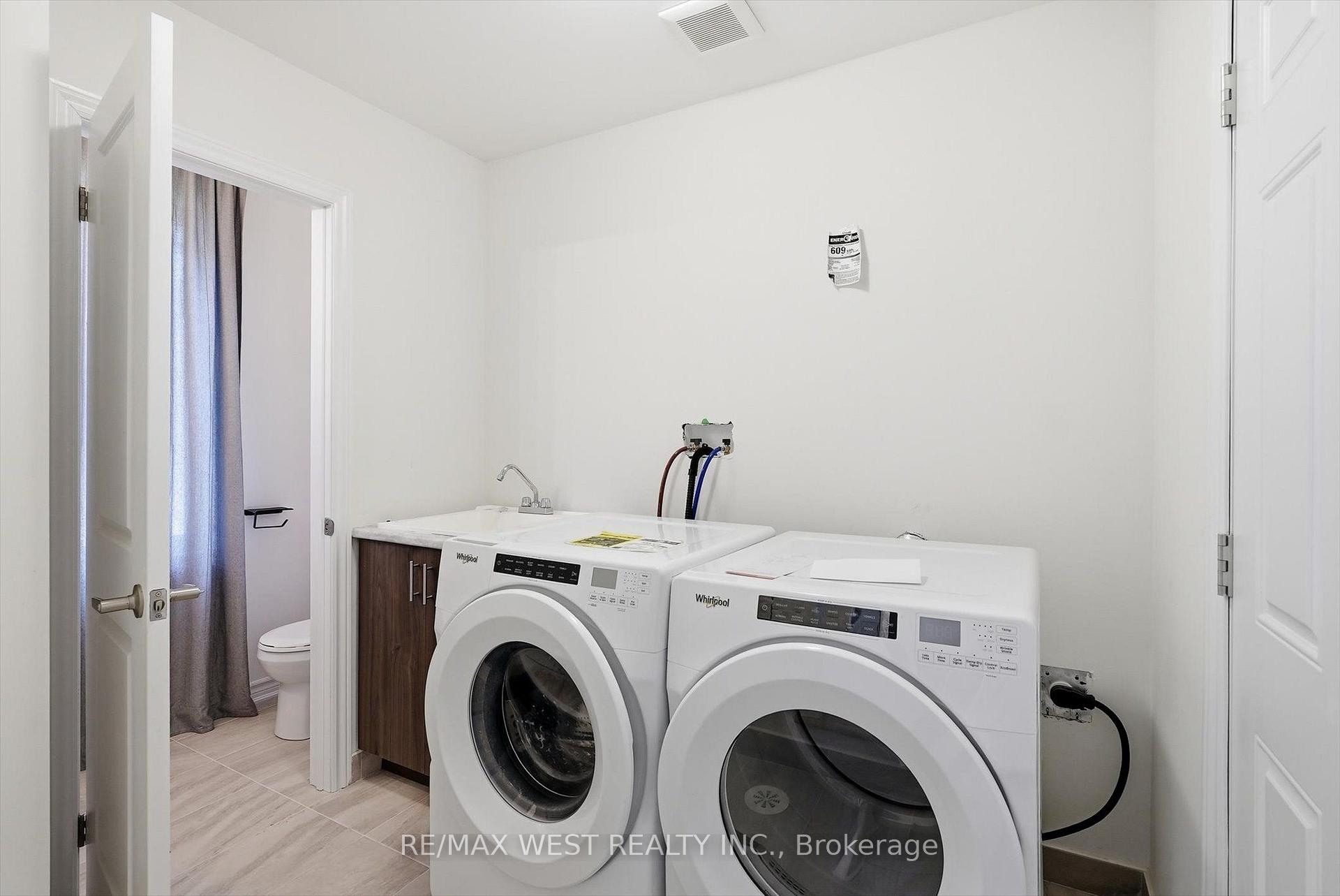 Photo 28 of 42 Quilico Road, Vaughan, Elder Mills — HOMEH
