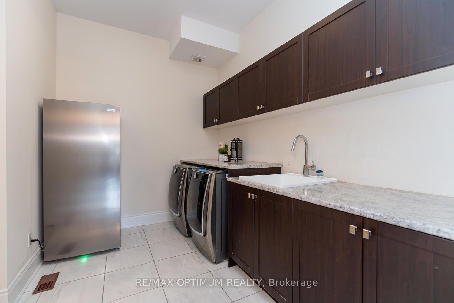 Photo 19 of 16 Layton Street, Brampton, Toronto Gore Rural Estate — HOMEH
