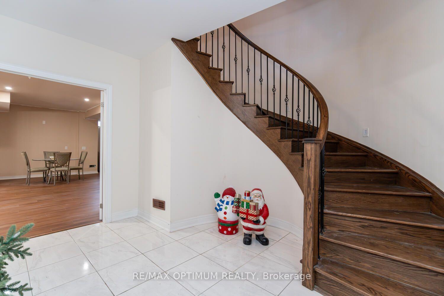 Photo 34 of 16 Layton Street, Brampton, Toronto Gore Rural Estate — HOMEH