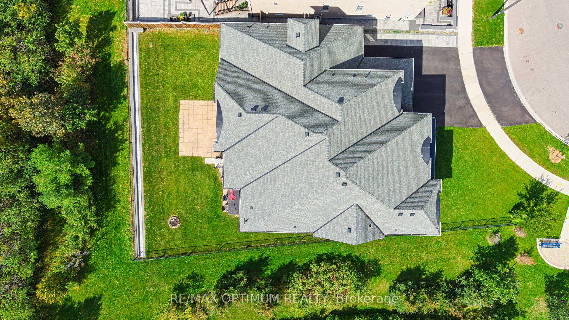 Photo 41 of 16 Layton Street, Brampton, Toronto Gore Rural Estate — HOMEH