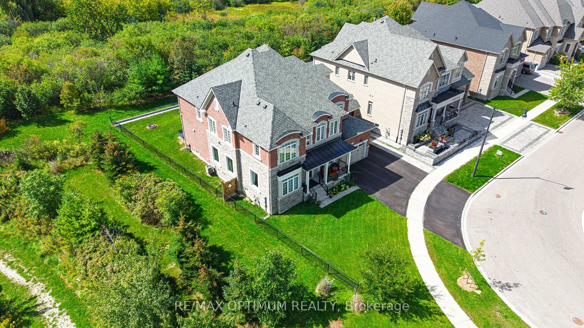 Photo 46 of 16 Layton Street, Brampton, Toronto Gore Rural Estate — HOMEH