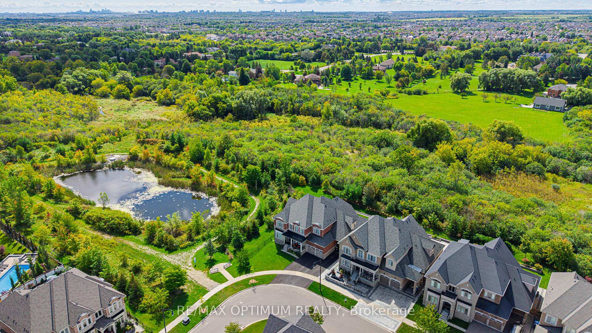 Photo 50 of 16 Layton Street, Brampton, Toronto Gore Rural Estate — HOMEH