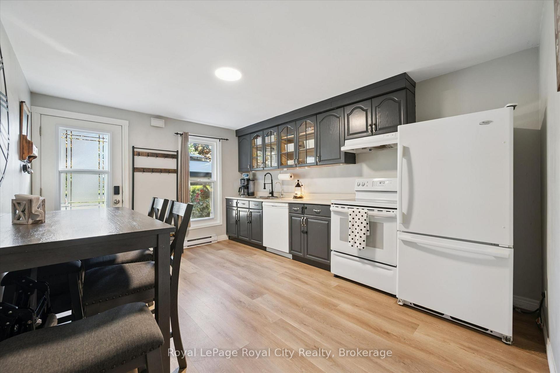 Photo 13 of Unit 18, 80 Burns Drive, Guelph, Riverside Park — HOMEH
