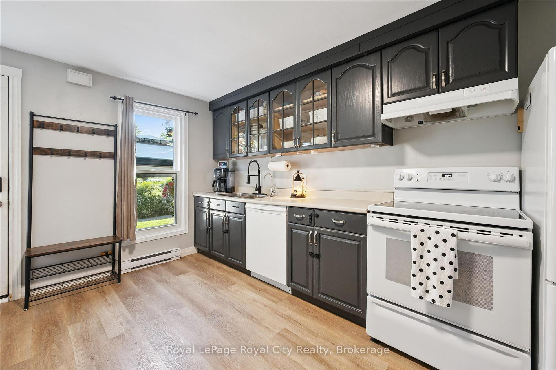 Photo 14 of Unit 18, 80 Burns Drive, Guelph, Riverside Park — HOMEH