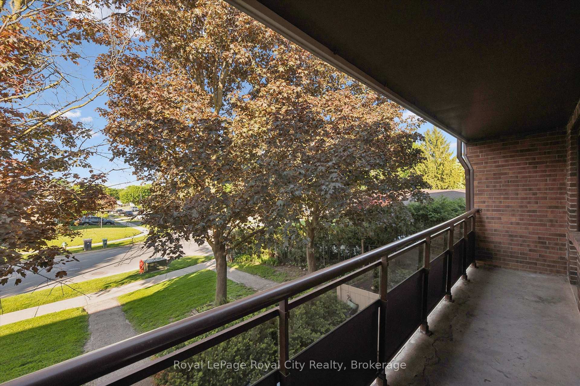 Photo 35 of Unit 18, 80 Burns Drive, Guelph, Riverside Park — HOMEH