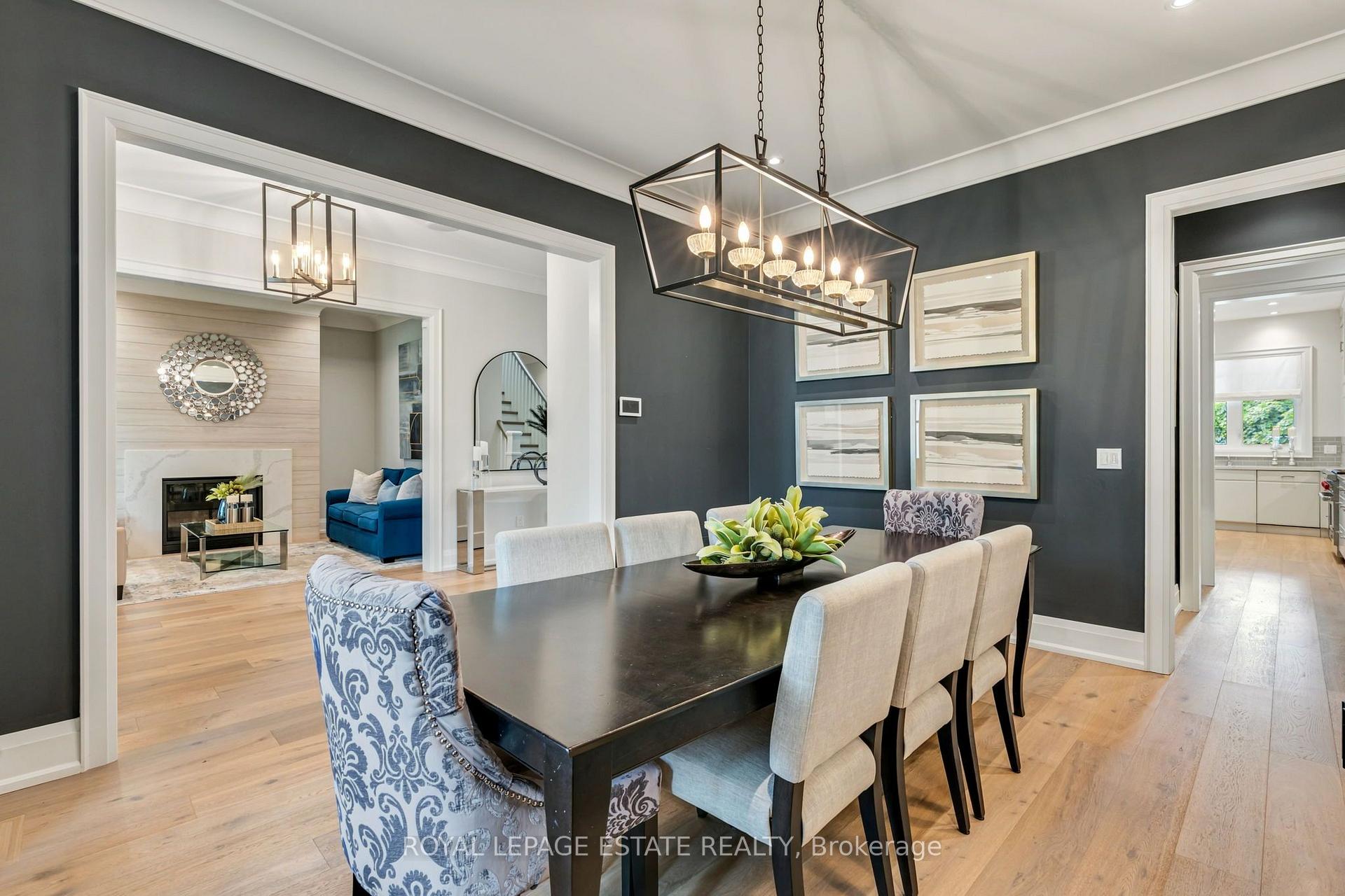 Photo 7 of 412 Saville Crescent, Oakville, West — HOMEH