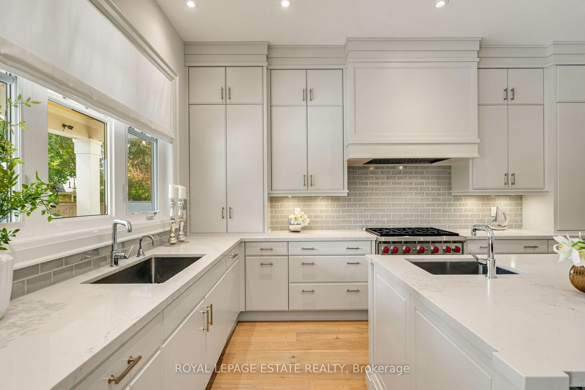 Photo 12 of 412 Saville Crescent, Oakville, West — HOMEH