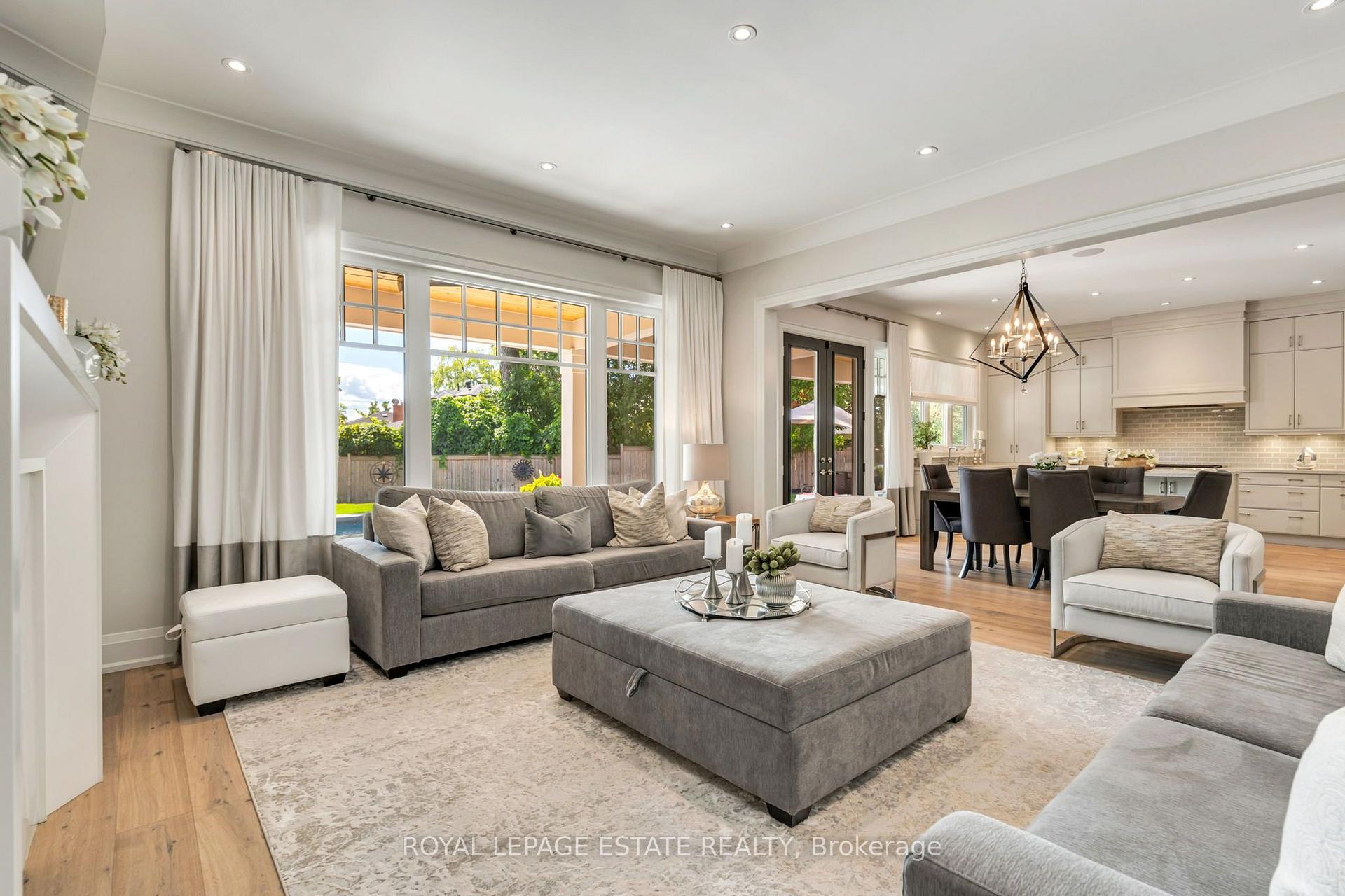 Photo 15 of 412 Saville Crescent, Oakville, West — HOMEH