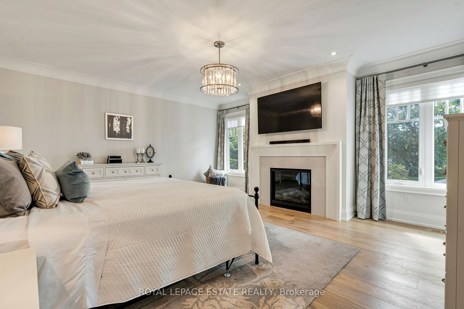 Photo 21 of 412 Saville Crescent, Oakville, West — HOMEH