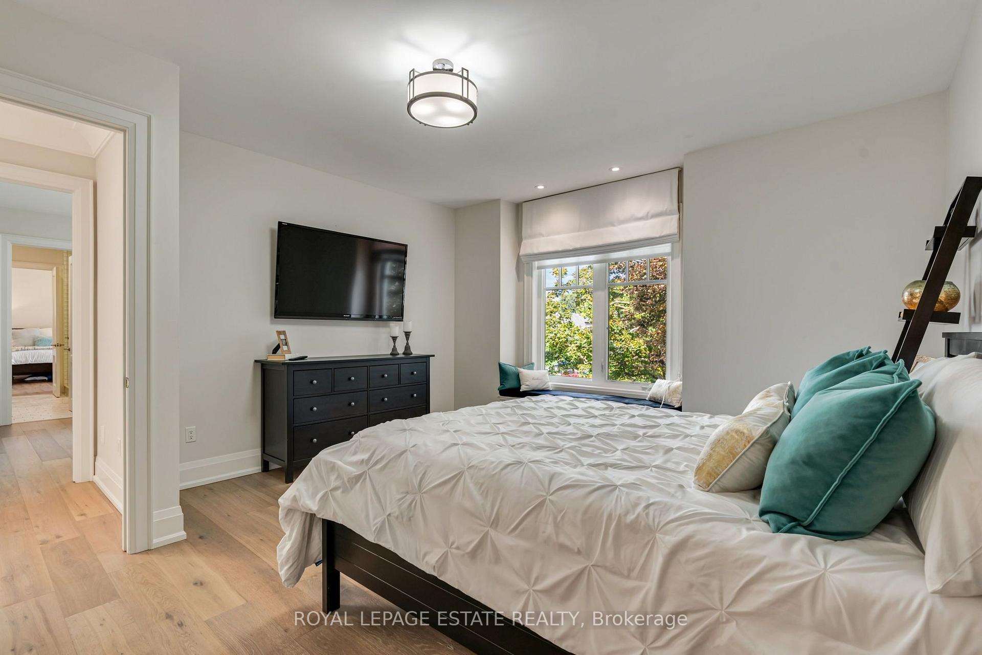 Photo 26 of 412 Saville Crescent, Oakville, West — HOMEH