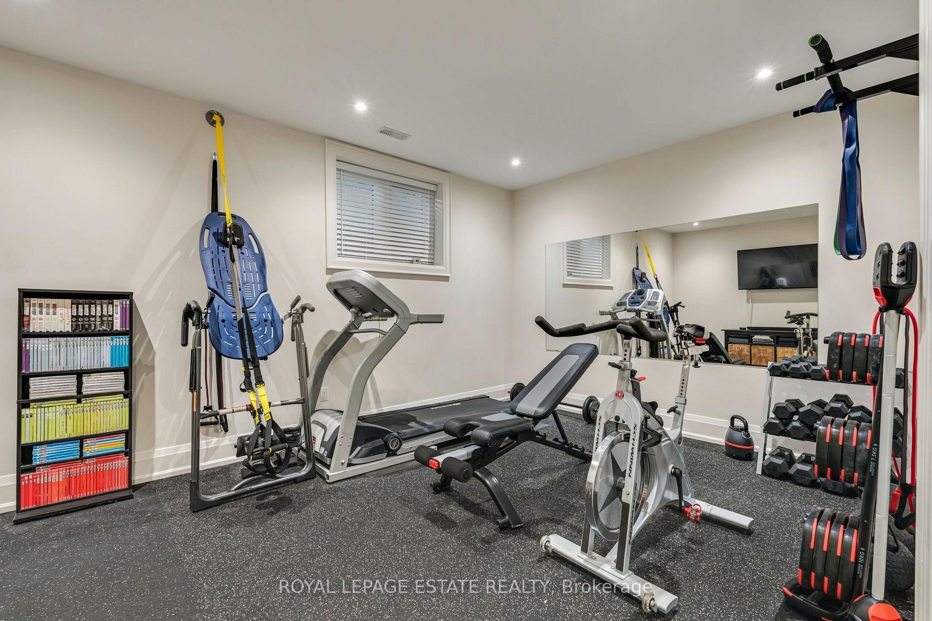 Photo 39 of 412 Saville Crescent, Oakville, West — HOMEH