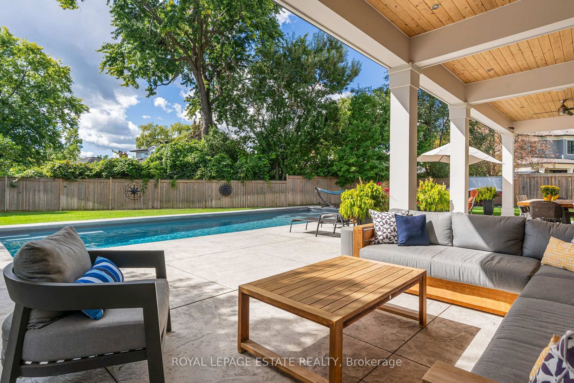 Photo 42 of 412 Saville Crescent, Oakville, West — HOMEH