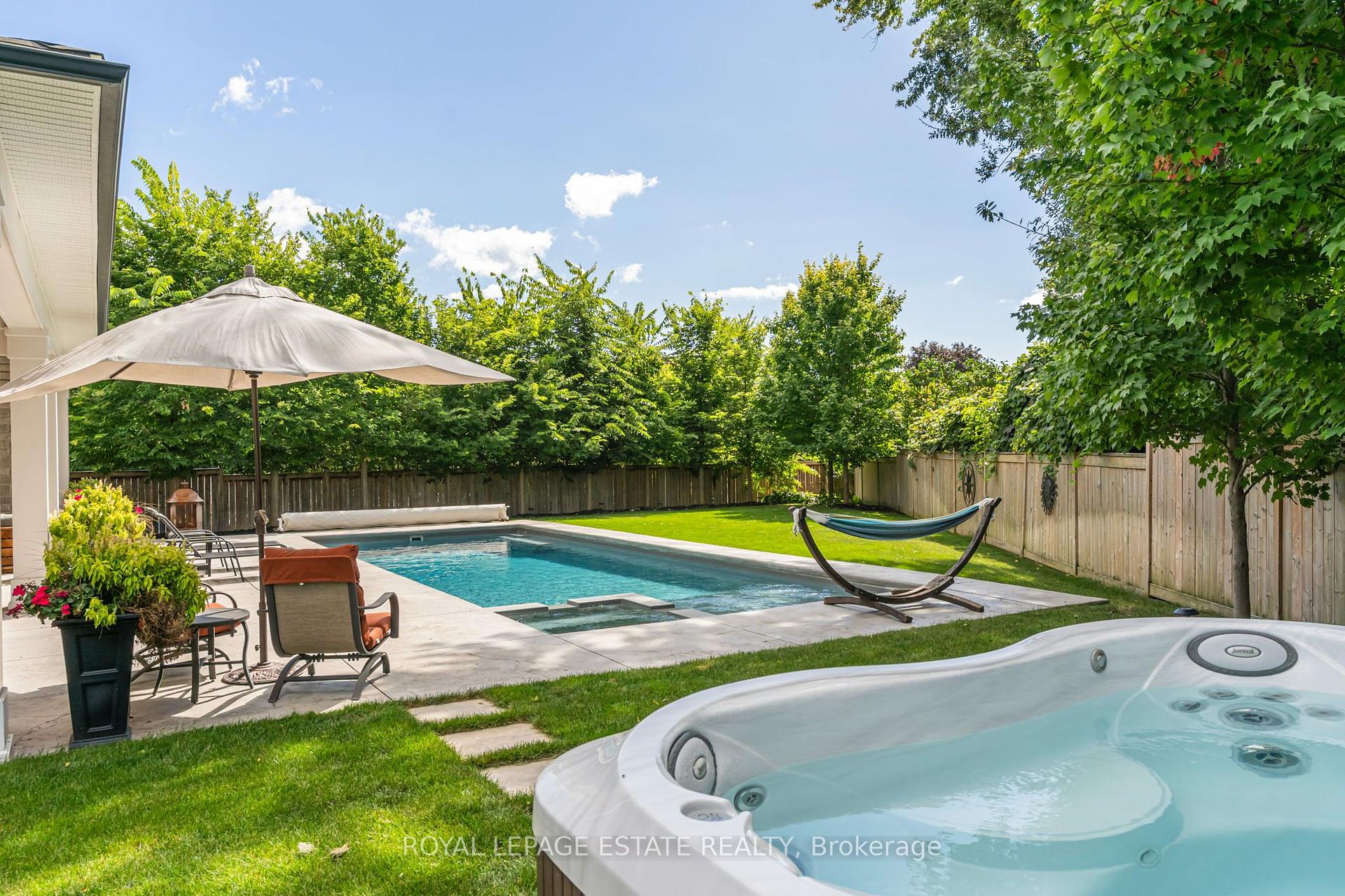 Photo 46 of 412 Saville Crescent, Oakville, West — HOMEH