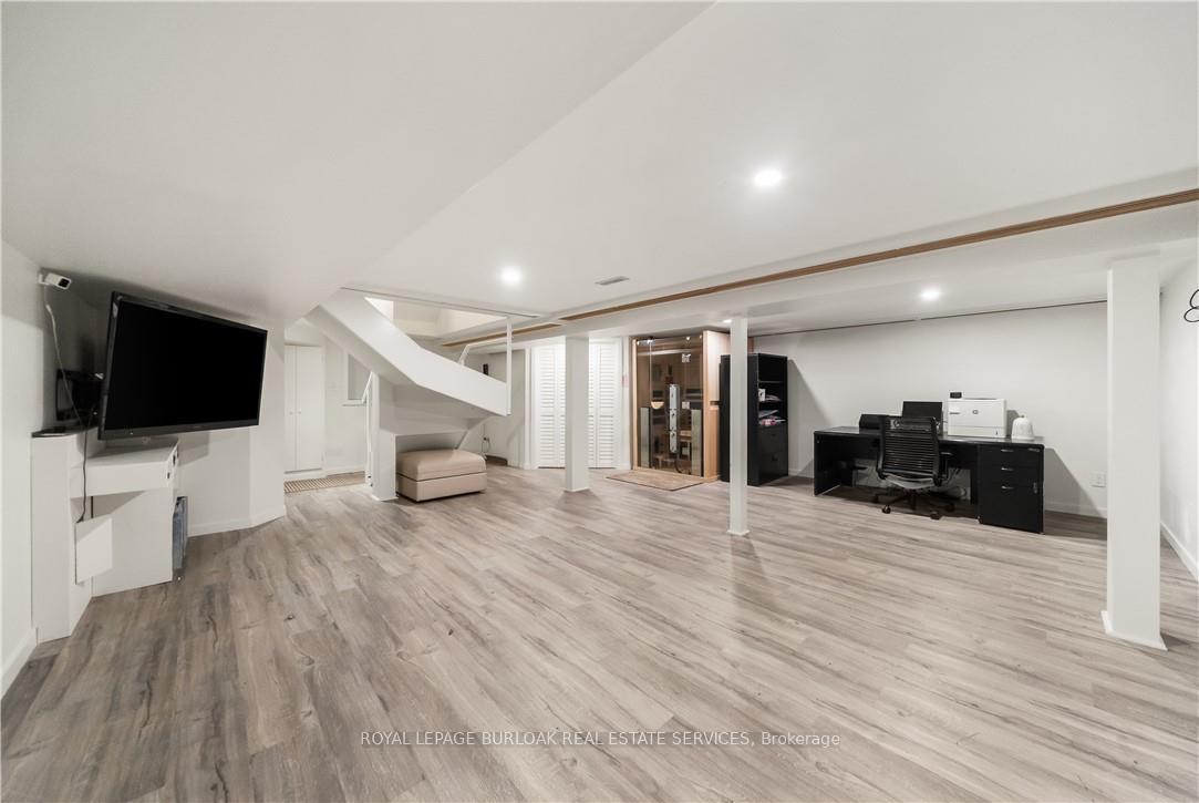 Photo 34 of 423 Smith Avenue, Burlington, Brant — HOMEH