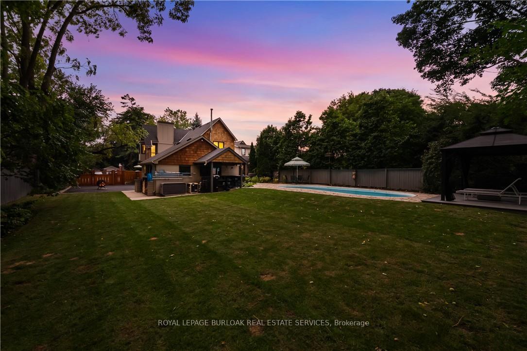 Photo 41 of 423 Smith Avenue, Burlington, Brant — HOMEH
