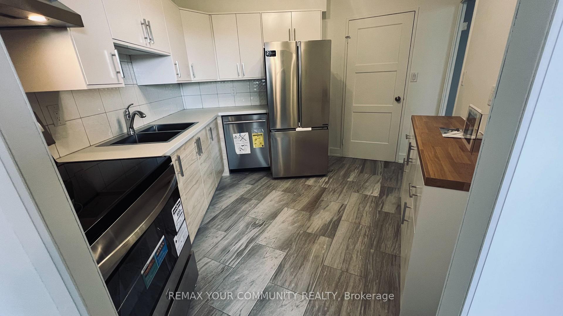 Photo 9 of Unit 514, 10 Edgecliff Golfway, Toronto, Flemingdon Park — HOMEH